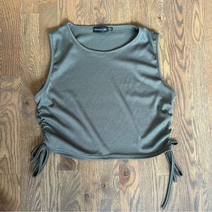 Pretty Little Thing Side Tie Crop Top in Green, Size 14